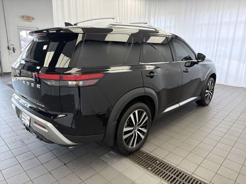 Used 2025 Nissan Pathfinder Platinum w/ Cargo Package FWD image 4