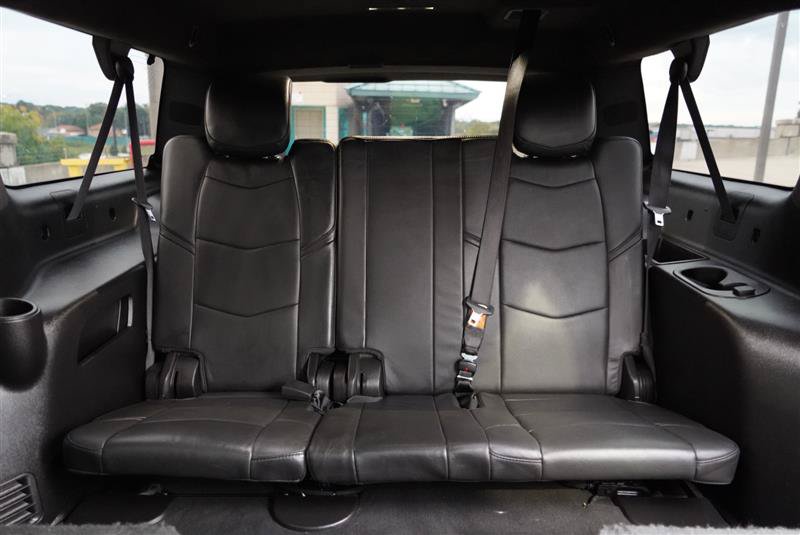 Used 2018 Cadillac Escalade ESV Platinum AWD/4WD image 95