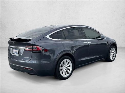 Used 2020 Tesla Model X Long Range image 5