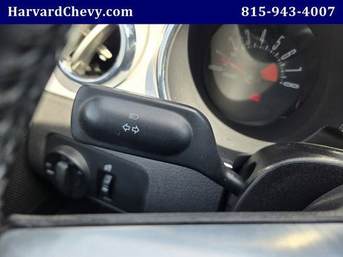 Used 2006 Ford Mustang GT RWD image 17