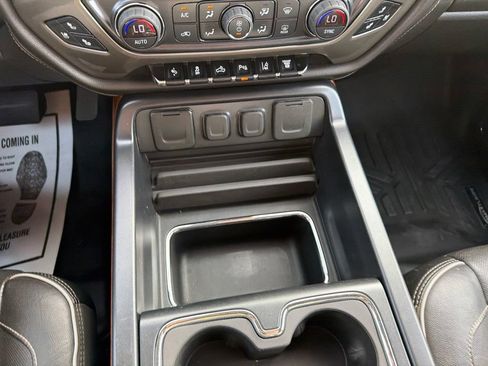 Used 2019 Chevrolet Silverado 2500 High Country w/ Duramax Plus Package AWD/4WD image 26