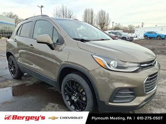 Used 2022 Chevrolet Trax LT w/ Sport Edition video 3