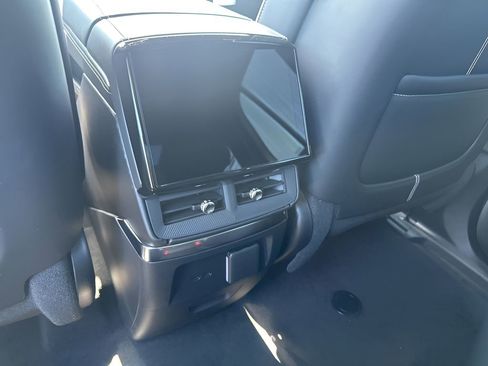 New 2026 Cadillac Vistiq Luxury image 19