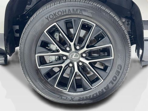 Used 2025 Lexus GX 550 image 60