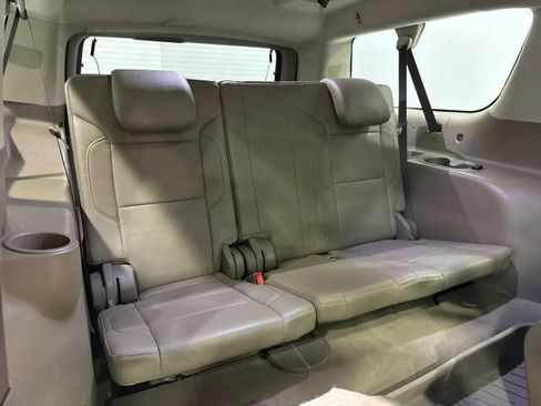 Used 2020 GMC Yukon XL SLT w/ Open Road Package RWD image 31