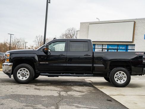 Used 2017 Chevrolet Silverado 3500 W/T w/ WT Convenience Package image 4
