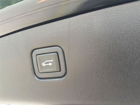 Used 2021 Chevrolet Blazer LT AWD/4WD image 25