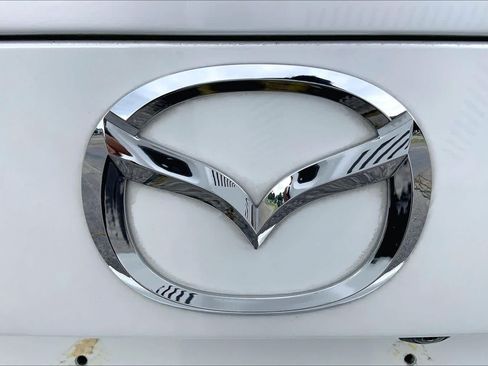 Certified 2025 MAZDA CX-70 Plug-In Hybrid w/ Premium Pkg AWD/4WD image 33