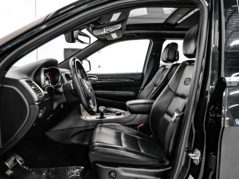 Used 2015 Jeep Grand Cherokee Overland AWD/4WD image 50