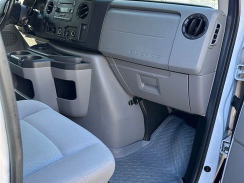 Used 2012 Ford E-350 and Econoline 350 XLT RWD image 30