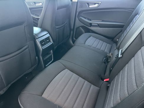 Used 2024 Ford Edge SE w/ Black Appearance Package AWD/4WD image 12