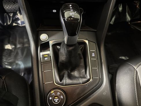 Used 2022 Volkswagen Taos SE image 22