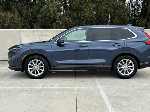 Used 2024 Honda CR-V EX image 2