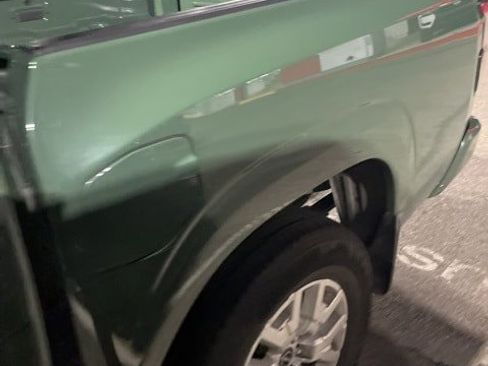 Used 2022 Nissan Frontier SV w/ Technology Package image 4