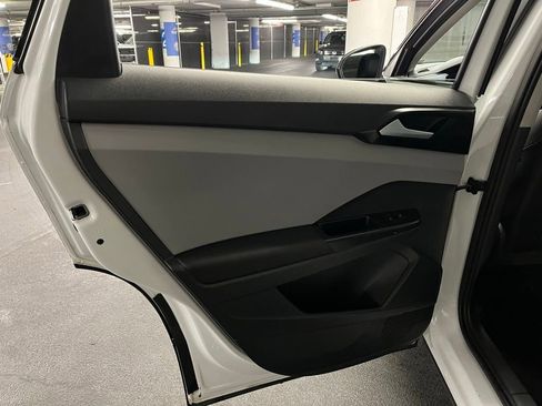 Used 2023 Volkswagen Taos SE image 20