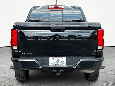 Used 2024 Chevrolet Colorado LT w/ LT Convenience Package II image 4