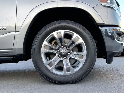 Used 2022 RAM 1500 Limited image 12