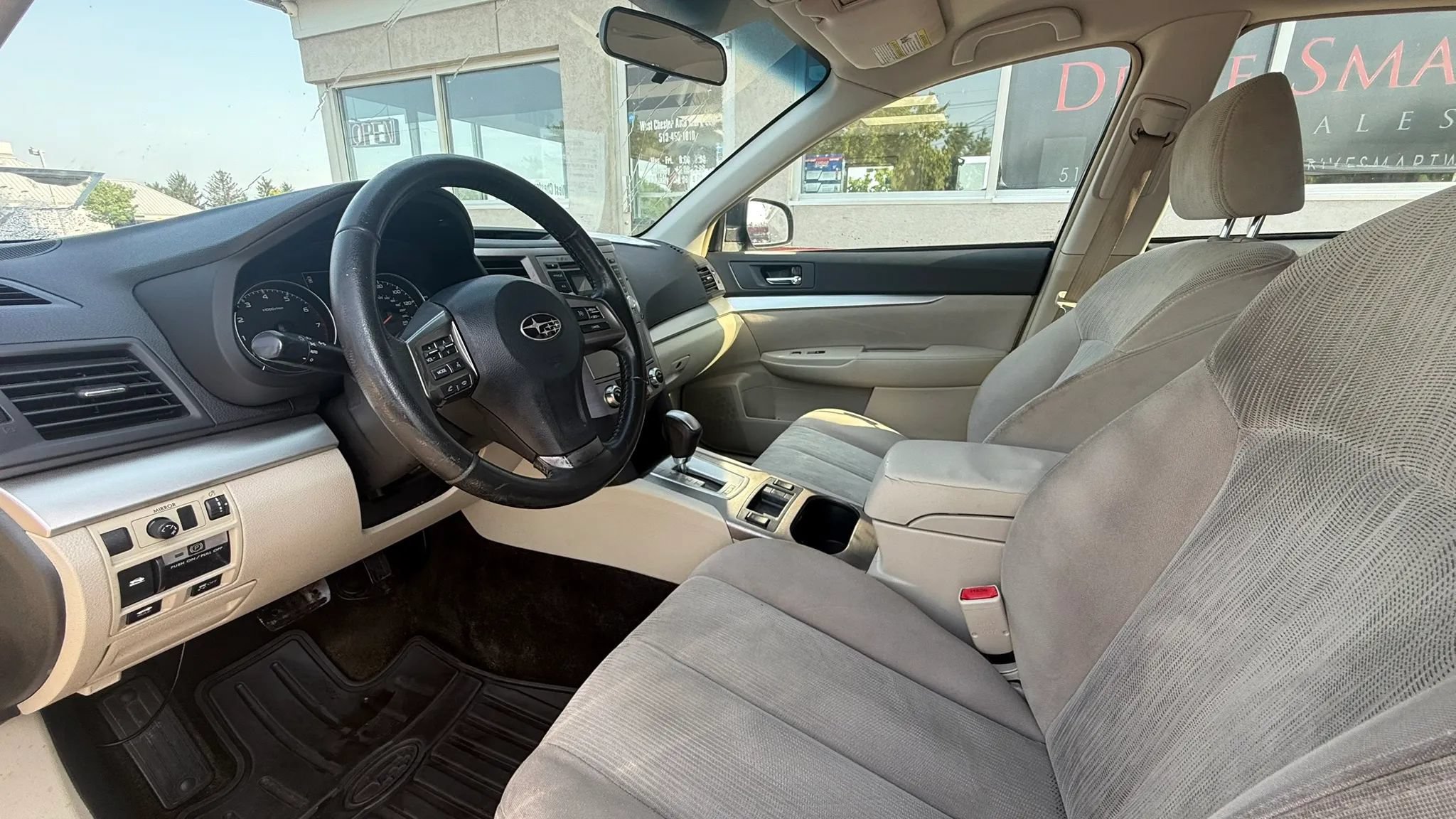 Used 2013 Subaru Legacy 2.5i Premium w/ All-Weather Pkg AWD/4WD image 9