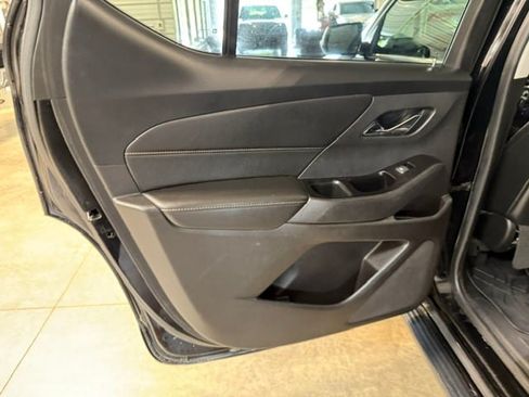 Used 2018 Chevrolet Traverse LT w/ LPO, 'HIT The Road' Package AWD/4WD image 37