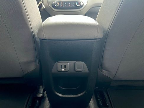 Used 2019 Chevrolet Colorado LT image 18