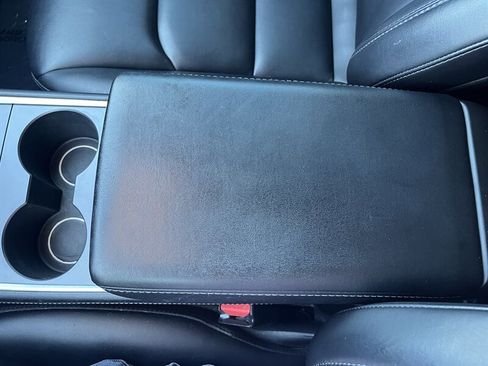 Used 2021 Tesla Model Y Performance image 22