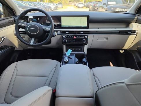 New 2025 Hyundai Tucson Limited image 11