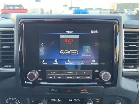 Used 2024 Nissan Frontier SV w/ SV Convenience Package image 19