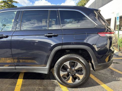 Used 2023 Jeep Grand Cherokee 4XE image 21