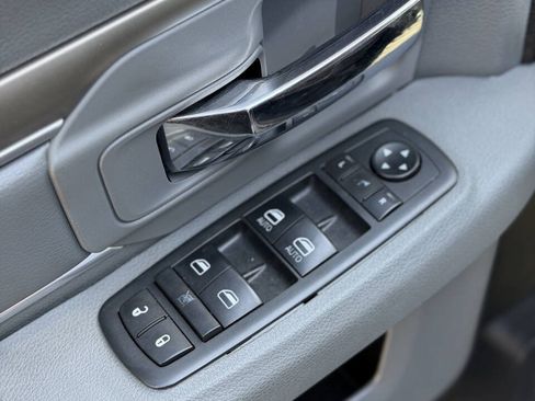 Used 2016 RAM 1500 Big Horn RWD image 16