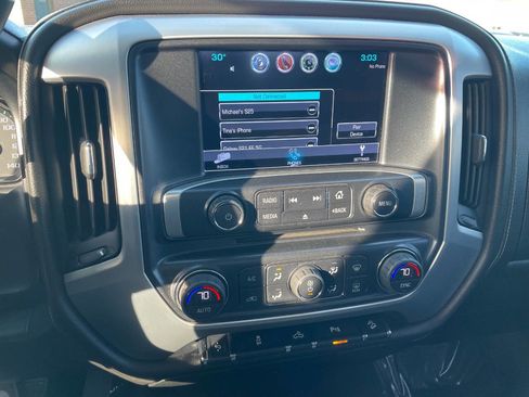 Used 2017 GMC Sierra 2500 SLE w/ SLE Preferred Package image 38