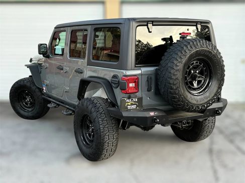 Used 2020 Jeep Wrangler Unlimited Rubicon w/ Steel Bumper Group AWD/4WD image 14