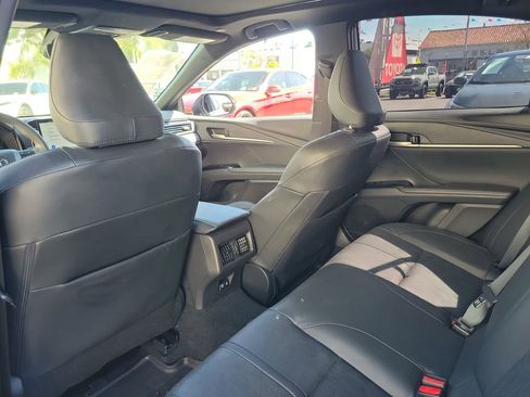 Used 2025 Toyota Camry XSE AWD/4WD image 13