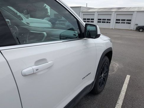 Used 2018 GMC Acadia SLT FWD image 10
