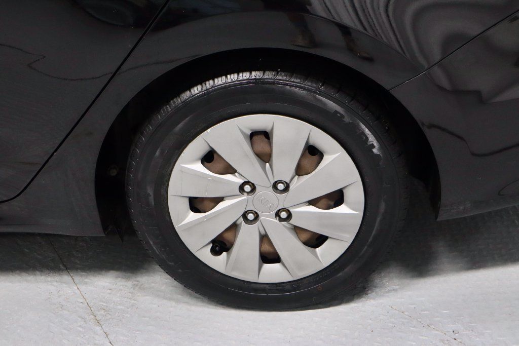 Used 2019 Kia Rio S FWD image 18