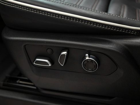 Used 2026 GMC Sierra 2500 AT4X image 39