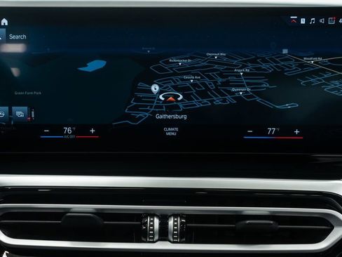 Used 2024 BMW 330e xDrive image 18