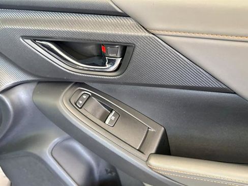 Certified 2025 Subaru Crosstrek 2.5i Limited w/ Popular Package #4A image 18