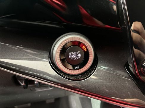 Used 2023 Jeep Wagoneer 4WD w/ Convenience Group I image 33