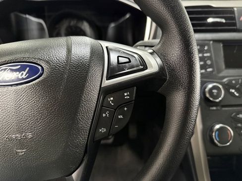 Used 2018 Ford Fusion S image 14