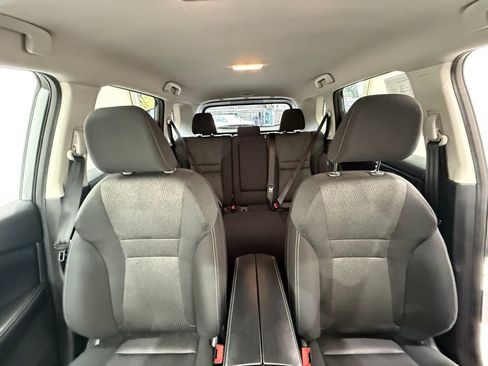 Used 2025 Nissan Rogue SV image 29