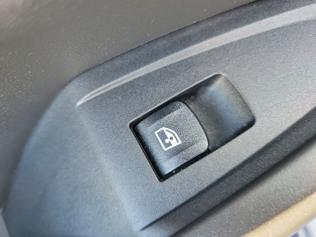 Used 2024 BMW M3 Competition w/ M Carbon Exterior Package AWD/4WD image 17