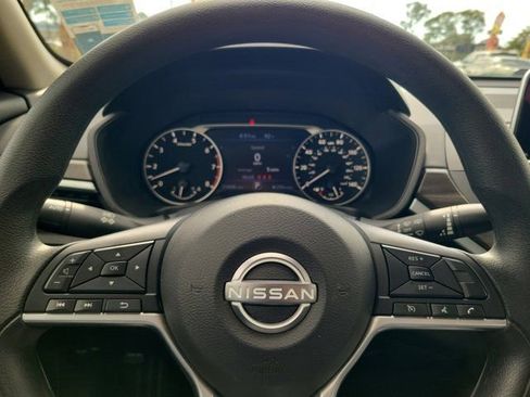 Certified 2025 Nissan Altima 2.5 SV image 22