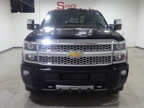 Used 2019 Chevrolet Silverado 3500 High Country w/ Duramax Plus Package image 6