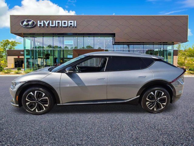 Used 2023 Kia EV6 Wind RWD image 4