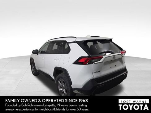 Used 2025 Toyota RAV4 XLE image 9