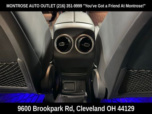 Used 2021 Mercedes-Benz GLA 250 4MATIC image 36