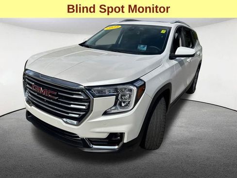 Used 2023 GMC Terrain SLT w/ Infotainment Package II image 6
