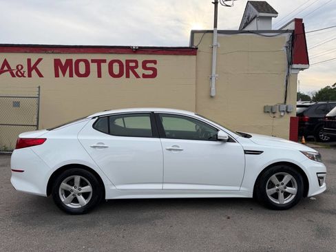 Used 2015 Kia Optima LX FWD image 8