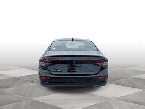 Used 2023 Honda Accord EX image 7