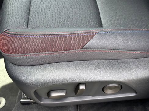 New 2026 Chevrolet Equinox RS w/ Safety and Technology Package FWD image 19